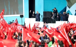 Cumhurbaşkanı Erdoğan, İzmir mitinginde konuştu: “Yüzlerine Atatürk maskesi takıp yan gelip yattılar”