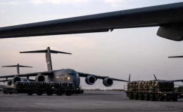 Gazze’de açlık: Filistinliler gökyüzünden gelecek yardımı gözlüyor