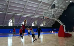 Serbest Güreş Milli Takımı Paris Olimpiyatları için Azerbaycan’a gitti