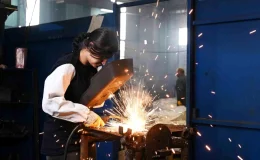 Antalya OSB’de Kadın İstihdamını Artırmak İçin Çelik Kaynakçılığı Kursu Başlatıldı