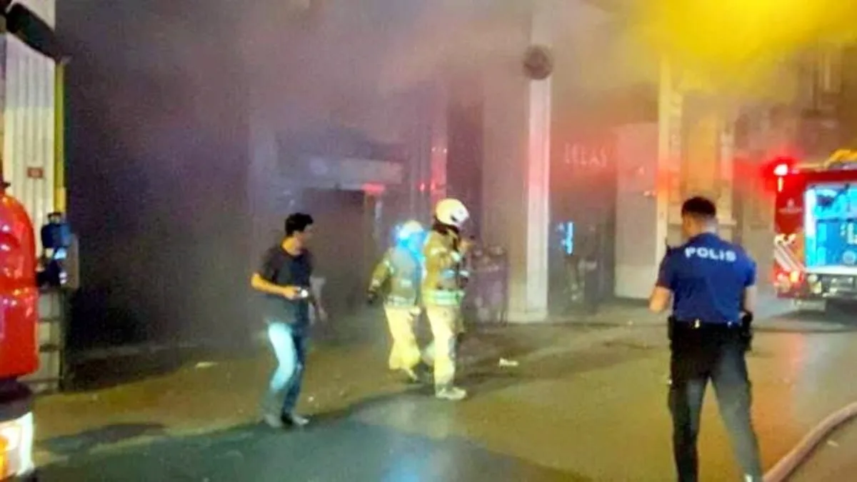 Otelde yangın paniği