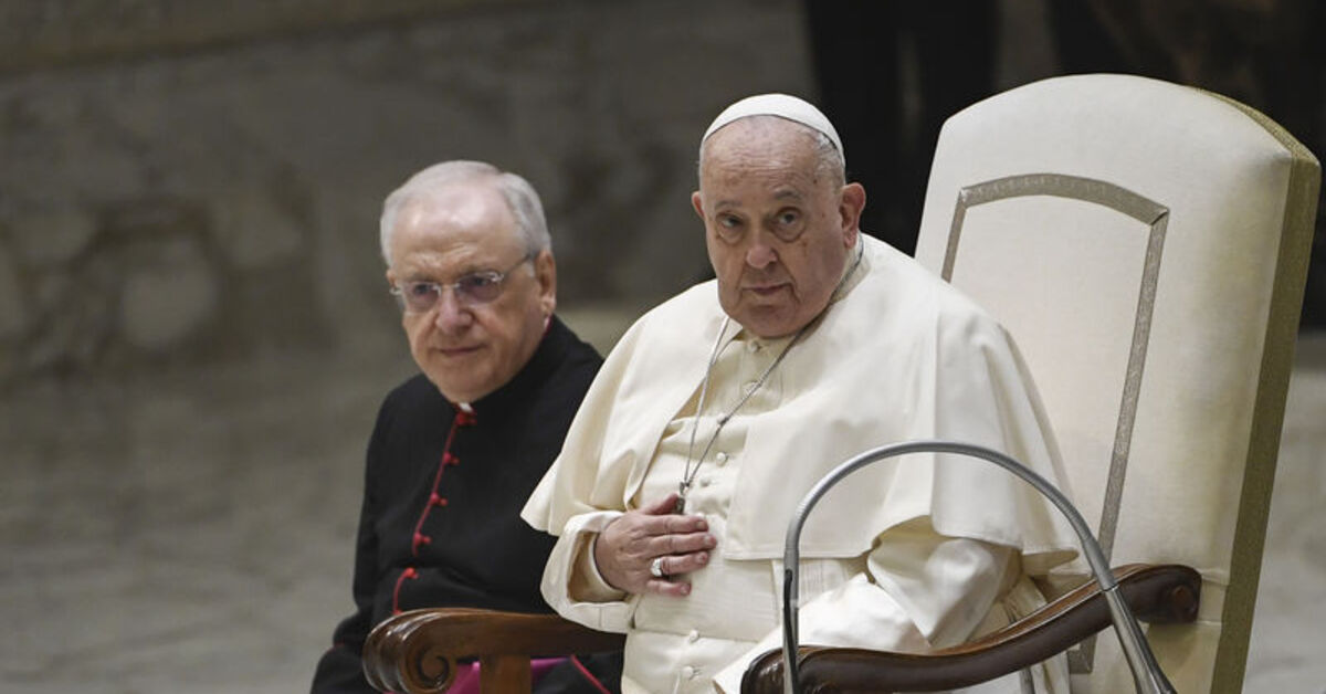 Papa Francis’in düşme sonucu kolunu incittiği duyuruldu